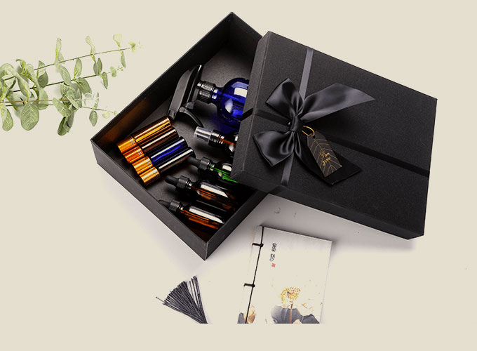 Gift luxury essential oil packaging